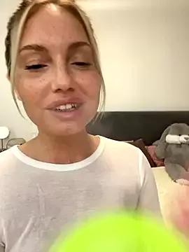Masturbate to love webcam shows. Amazing cute Free Cams.