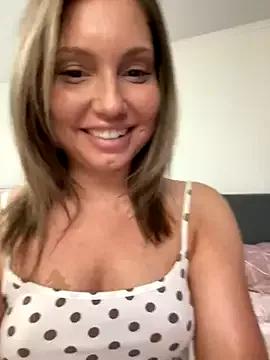 Chel_sea_ from StripChat is Freechat