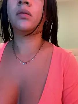 Checkout cum webcam shows. Cute naked Free Cams.