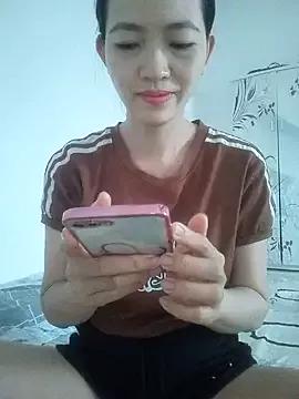 QiQi-RuBy from StripChat is Freechat