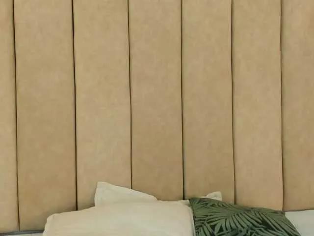 -Alisha from BongaCams