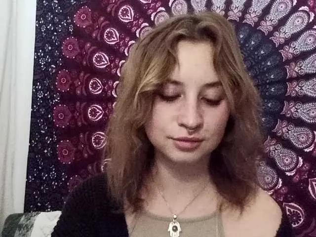 AdalynGlow from BongaCams