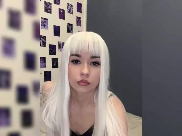 Akadori from BongaCams