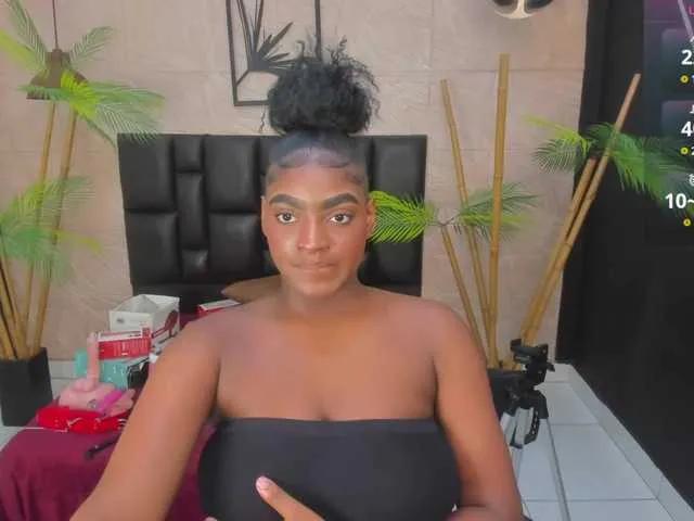 alanabonny from BongaCams is Freechat