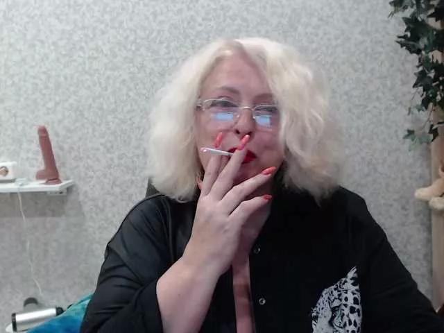 Alek-Sandra from BongaCams