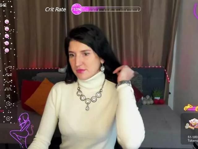 AliannaSoloKisses from BongaCams