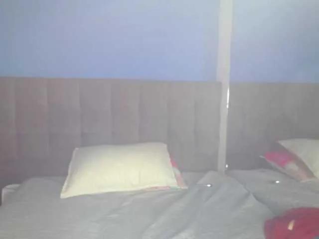 Aliis-Love- from BongaCams is Freechat