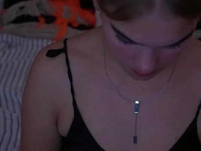 AlinaLemon from BongaCams is Freechat