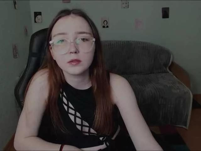 AmeliaMeow from BongaCams