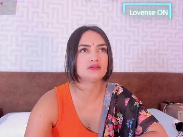 Anany- from BongaCams