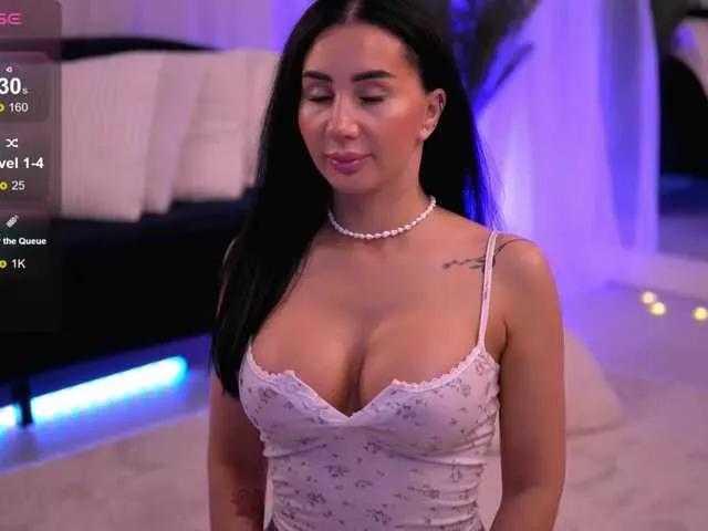 AnnaRhodes from BongaCams