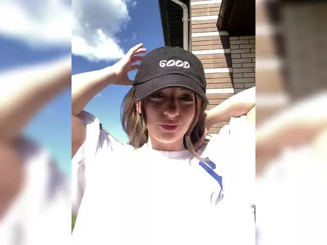 Checkout girls naked models with similar nickname. Cute sexy Free Models.