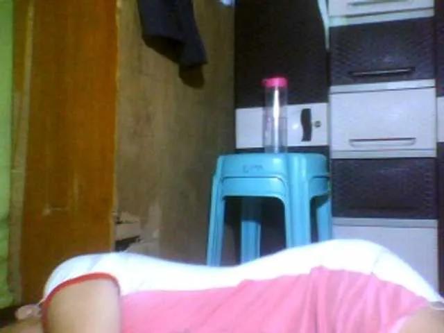 Ariana08 from BongaCams