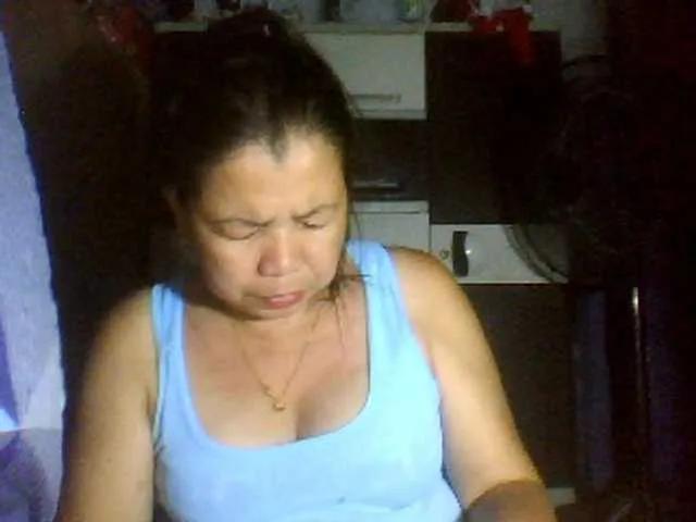 Ariana08 from BongaCams