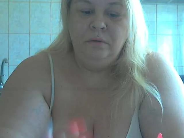 AriannaMilf from BongaCams