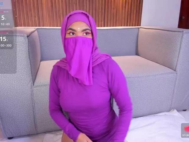 Aura-cuutee from BongaCams
