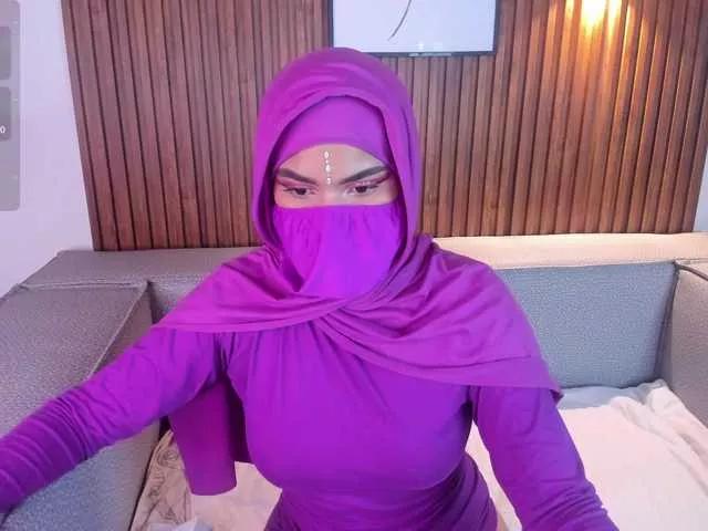 Aura-cuutee from BongaCams