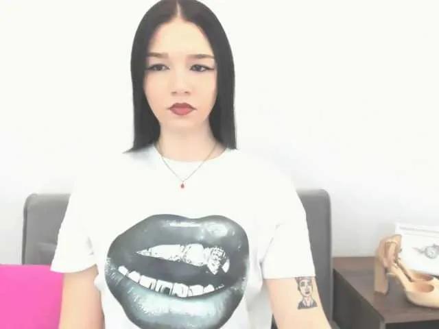 AvaPretty from BongaCams