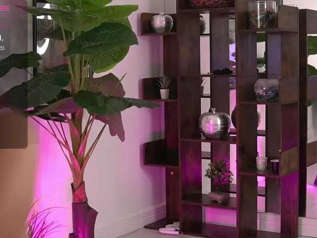 AvaReed from BongaCams