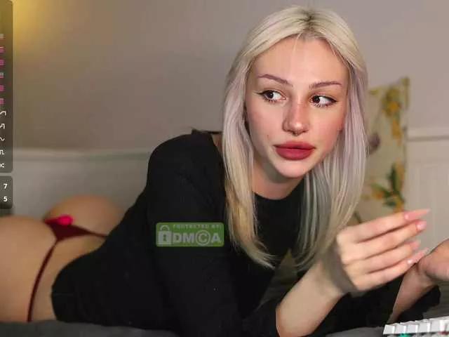 babeholly from BongaCams