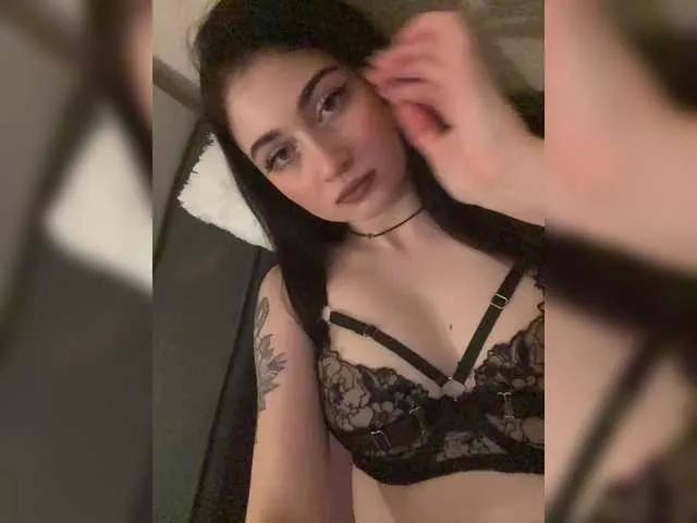 BabyMilia717 from BongaCams