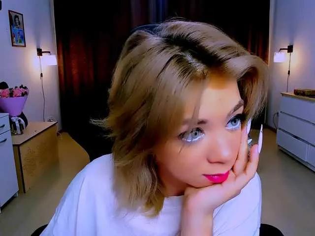 BabyNicole from BongaCams