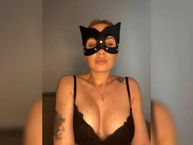 BambiDoll from BongaCams