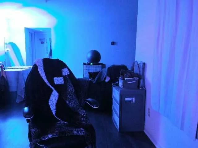 BellaBloom from BongaCams