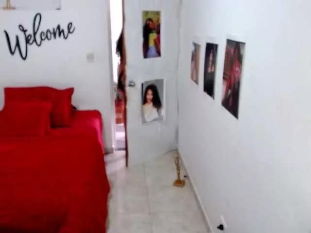 Bellacrespa from BongaCams