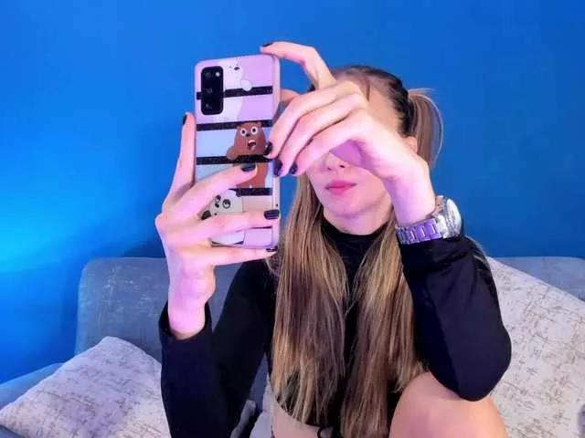 BellaMarieX from BongaCams