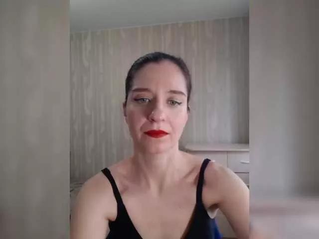 BellaTasty from BongaCams