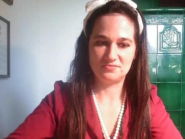 BessyExtraKiss from BongaCams