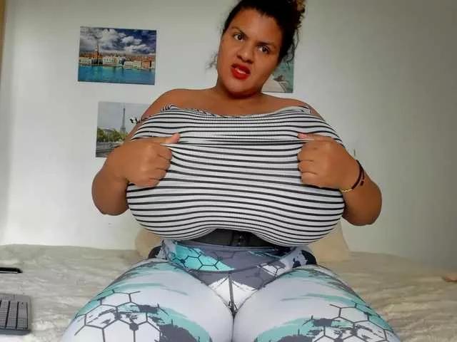 bigmom-22 from BongaCams is Freechat