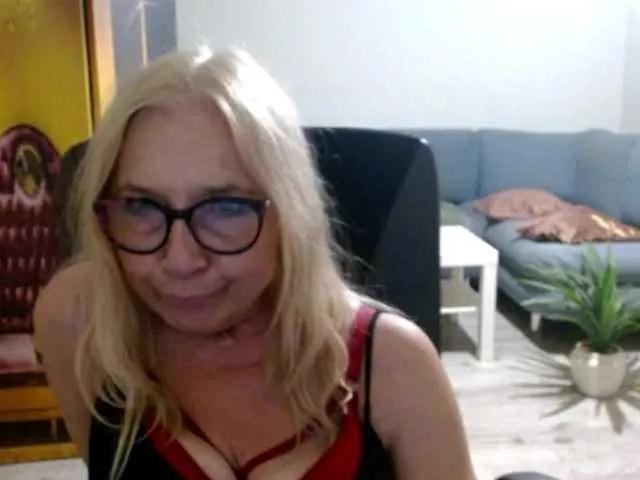 BlondeSofia from BongaCams