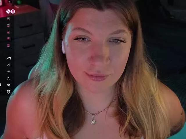 BloomBambi from BongaCams