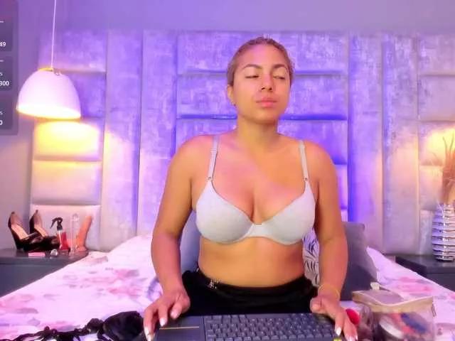 BonnieOwen from BongaCams