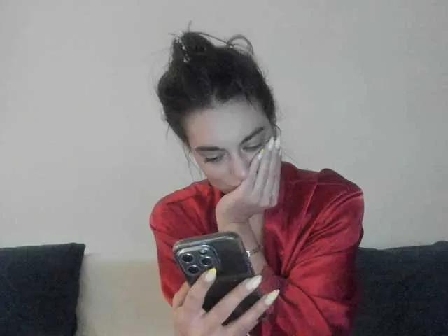 bubble-gum122 from BongaCams