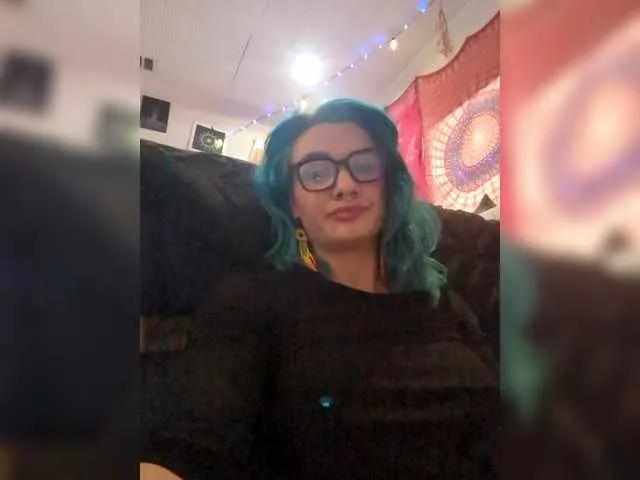 Callie-Canna-Lillie from BongaCams