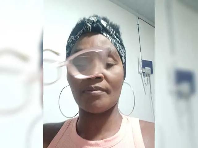 Celestina from BongaCams