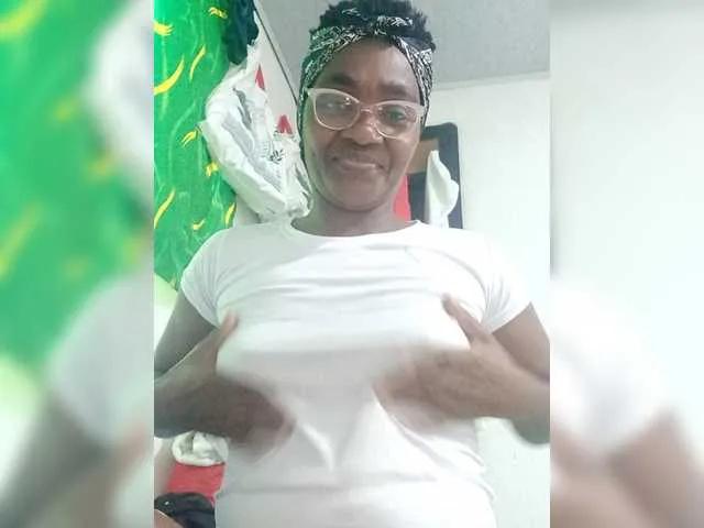 celestina from BongaCams is Freechat