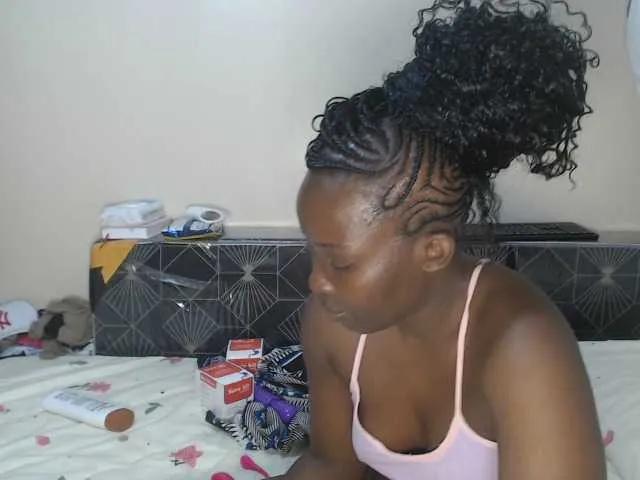 cheerycolla11 from BongaCams