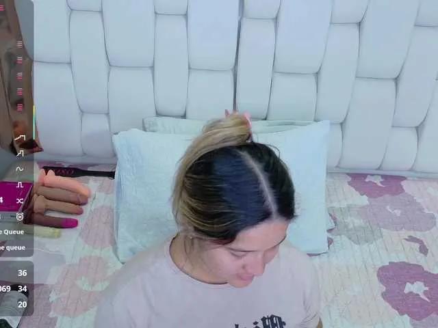 collegepawglovedaddy from BongaCams
