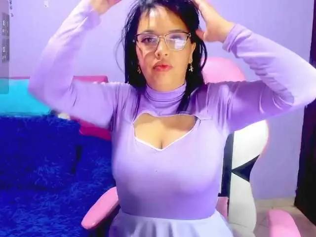 Cristaln07 from BongaCams