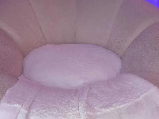 cutte-hanna18 from BongaCams