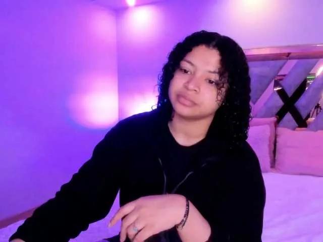 Dakota-Mars from BongaCams