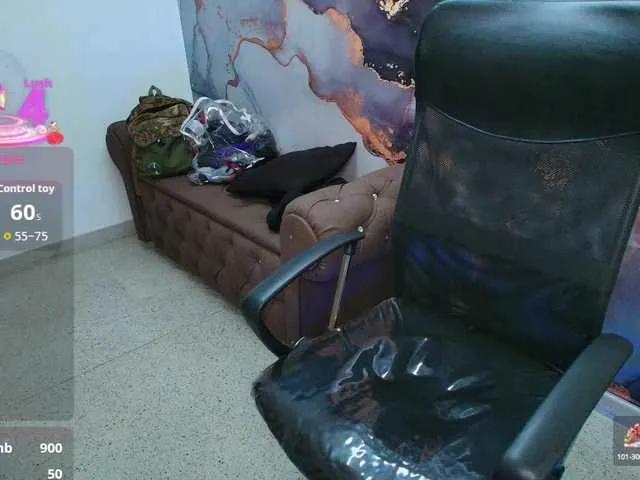 DanaaRey from BongaCams