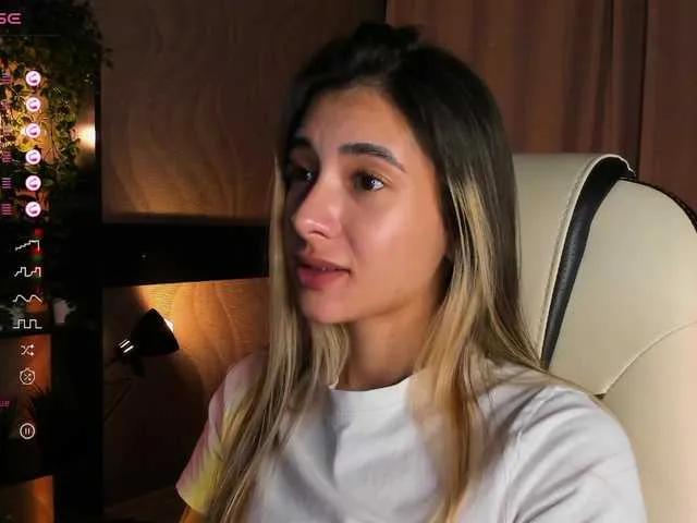 DarlaBelle from BongaCams