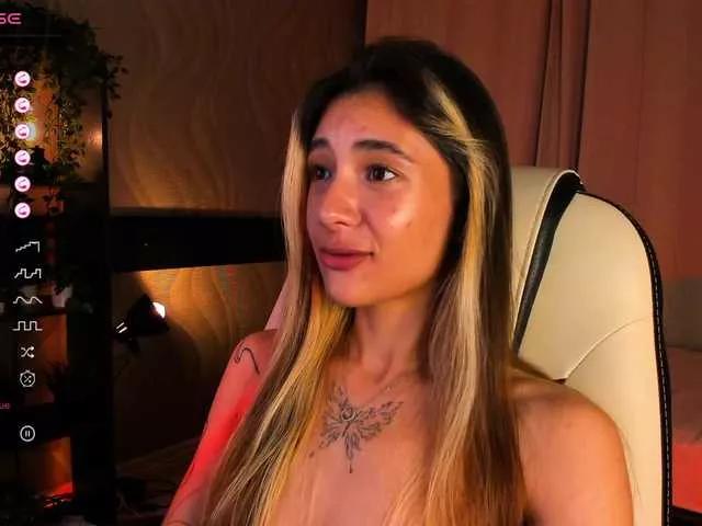 DarlaBelle from BongaCams