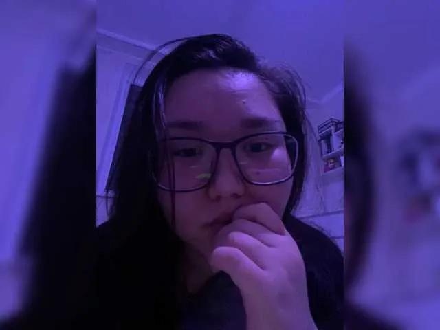 DebbieLu from BongaCams