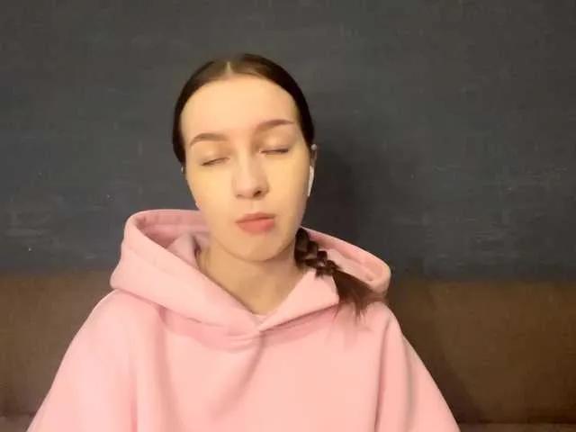 DeberaWarsham from BongaCams